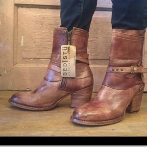 NWOT BED STU ROWDY BOOT SIZE 6.5